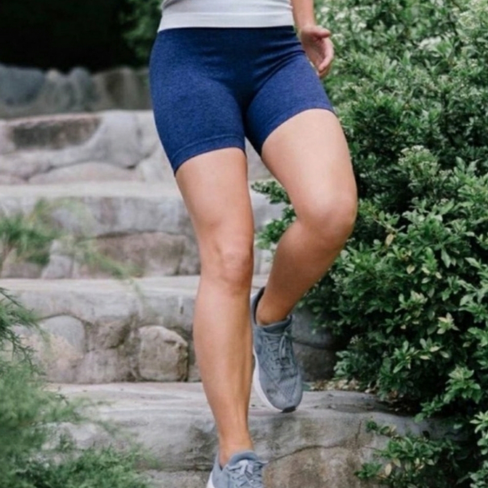 Zyia Dark Navy Seamless Hustle Shorts XL